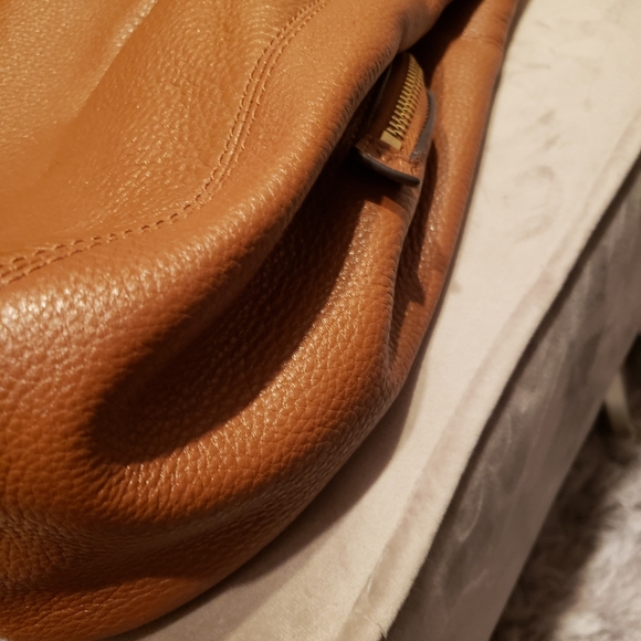 Authentic leather Michael kors Hobo - Picture 12 of 14